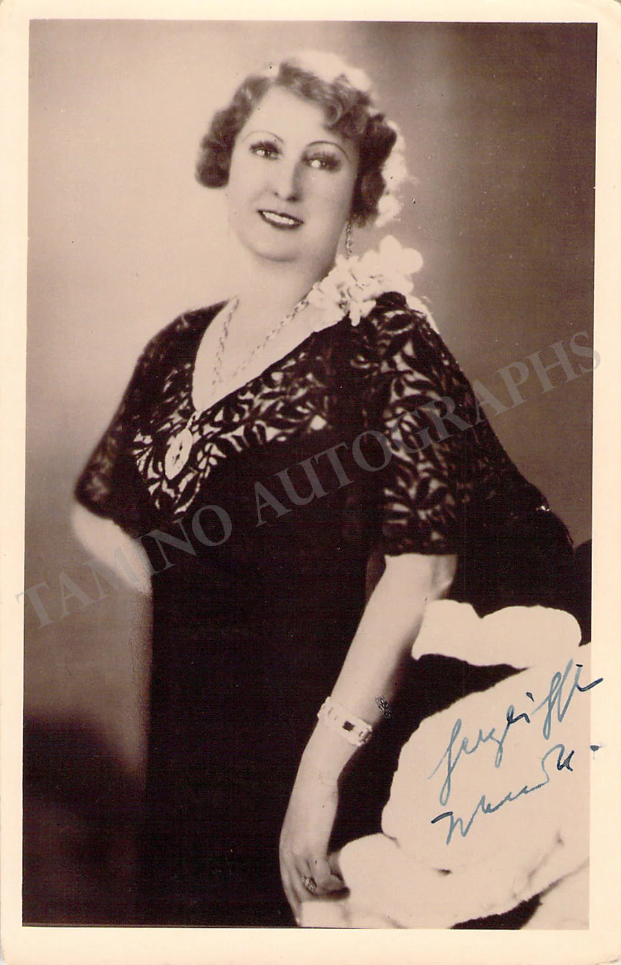 ACHSEL, Wanda (Various Autographs)
