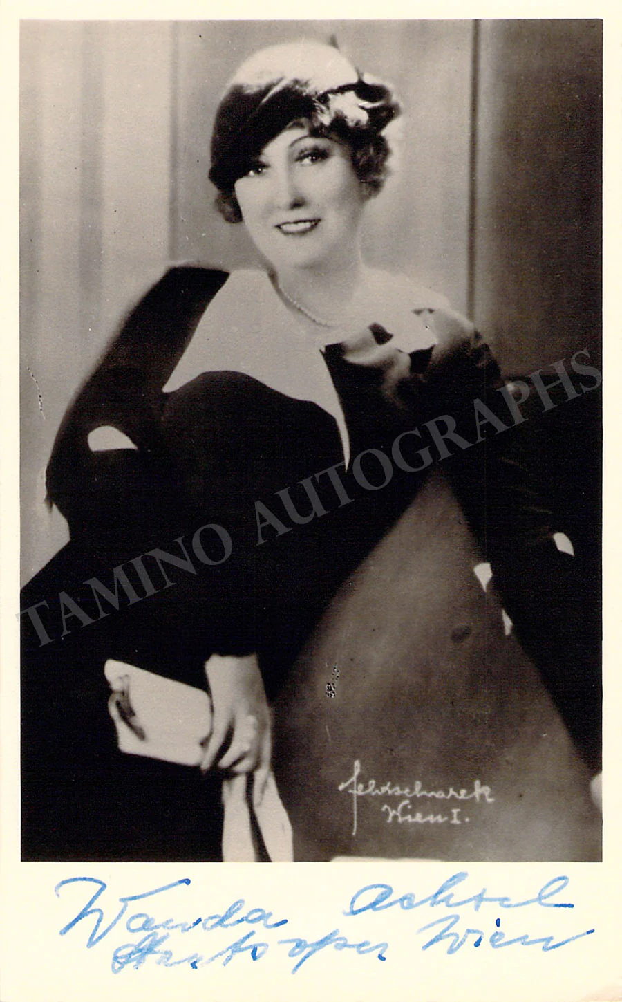 ACHSEL, Wanda (Various Autographs) - Image 4