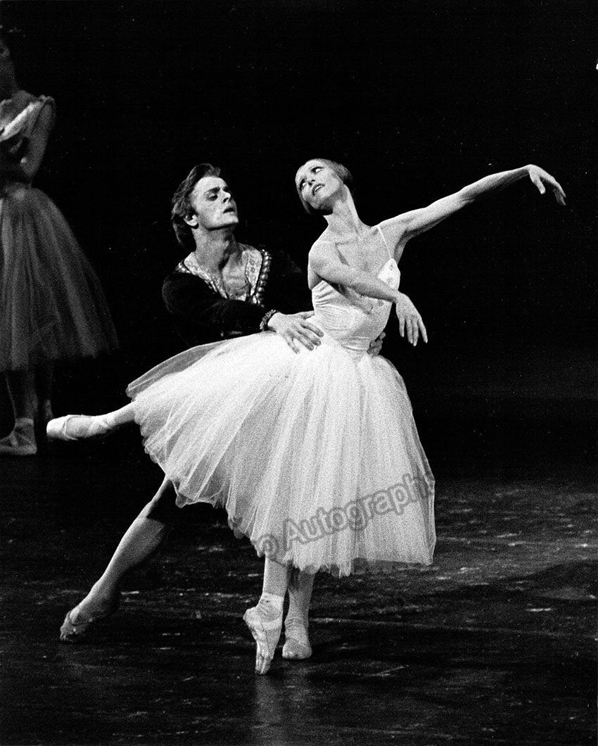 Ballet Dancers - Lot of 18 Photographs - Image 15