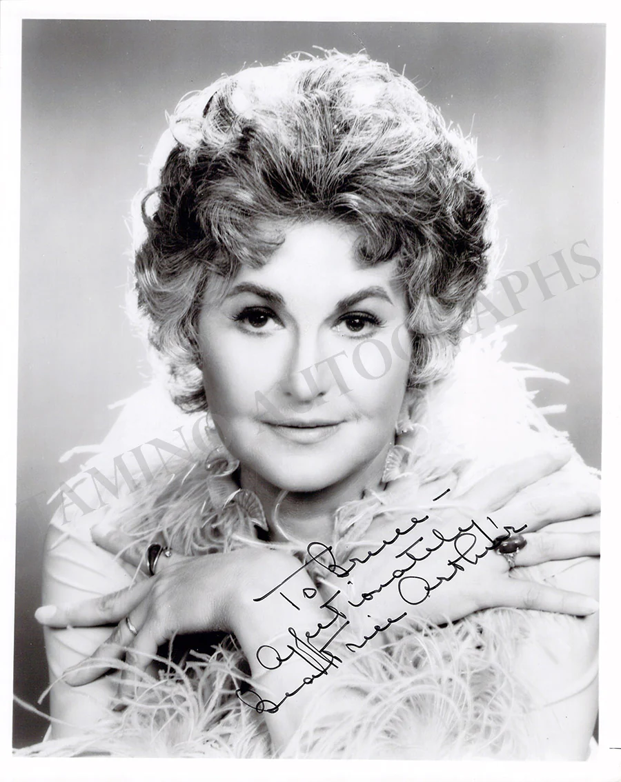 Arthur, Beatrice - Signed Photograph