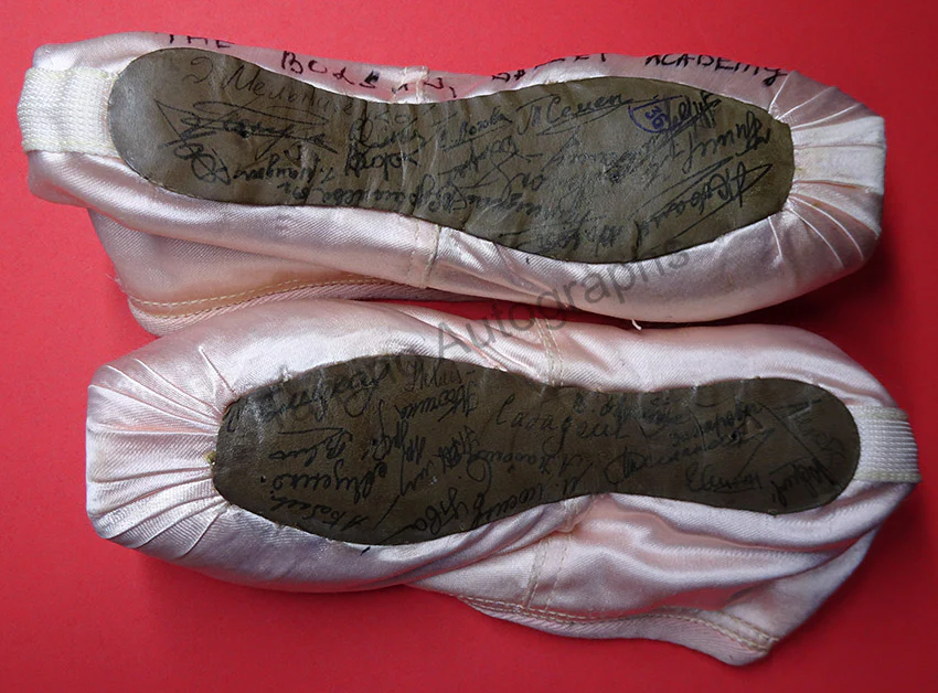 Bolshoi Ballet Academy - Signed Pair of Pointe Shoes - Image 2