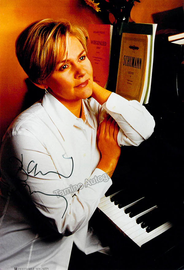 BONNEY, Barbara (Various Autographs) - Image 22