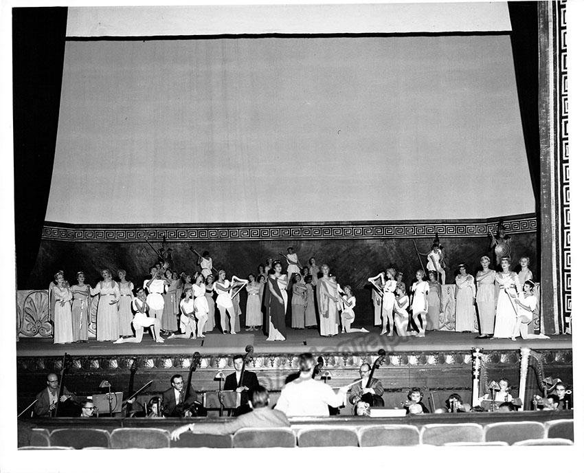 Chicago Lyric Opera - Lot of 17 Photographs (by Nancy Sorensen) - Image 11