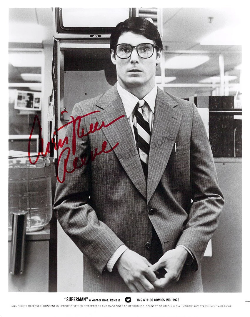 Reeve, Christopher - Signed Photograph in Superman