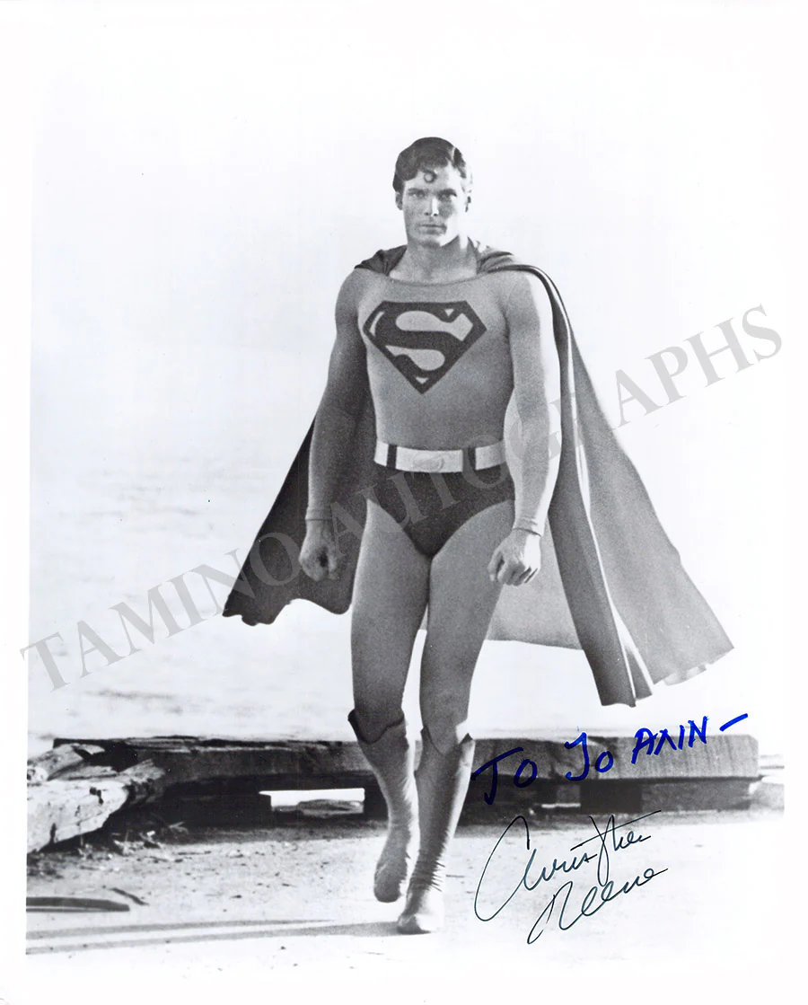 Reeve, Christopher - Signed Photograph in "Superman"