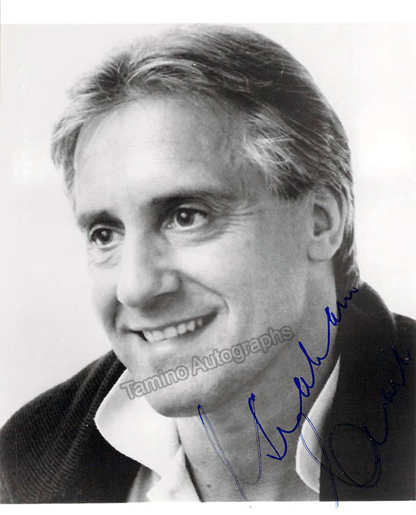 CLARK, Graham (Various Autographs)