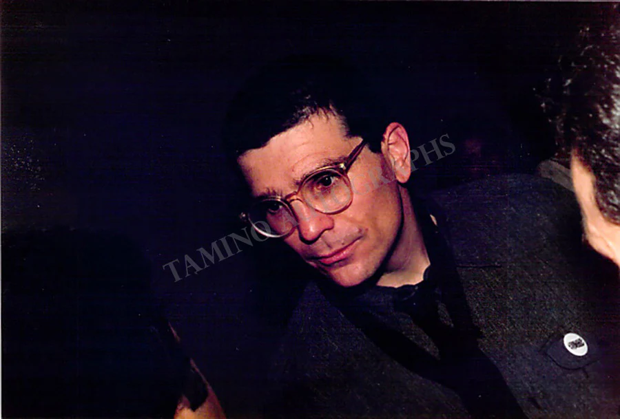 Mamet, David - Signed Card & Photo - Image 2