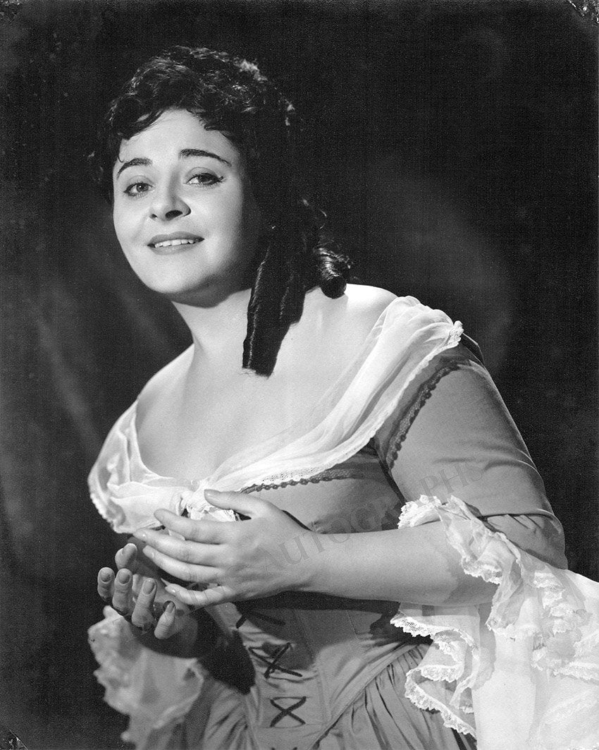 De Los Angeles, Victoria - Set of 4 unsigned photos - Image 2