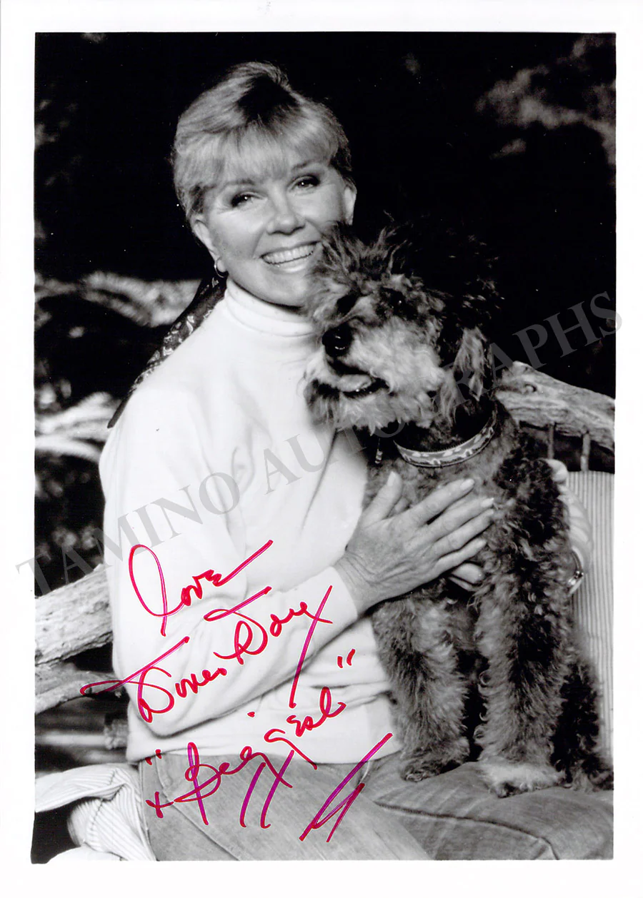 Day, Doris - Various Autographs - Image 3