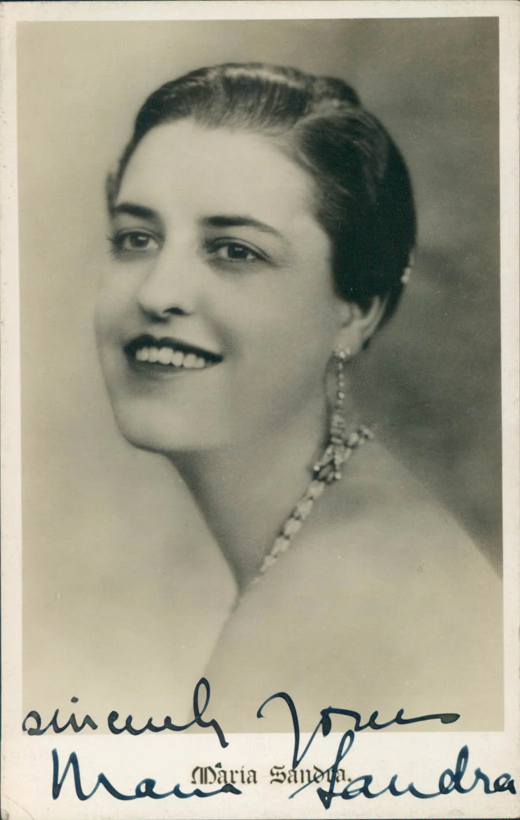 English Singer and Actress Autographs - Lot of 24 Signed Photos - Image 15