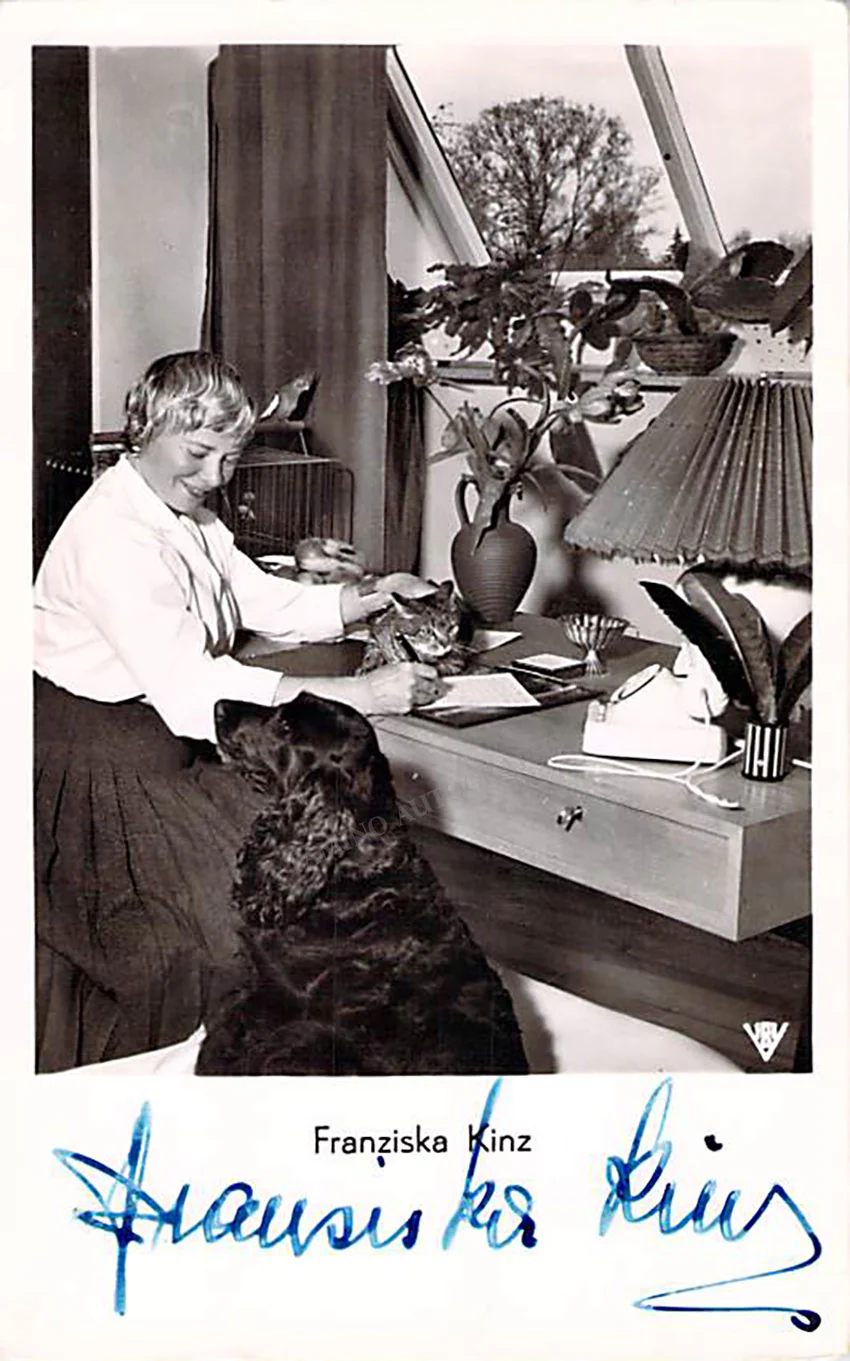 Kinz, Franziska - Signed Photograph