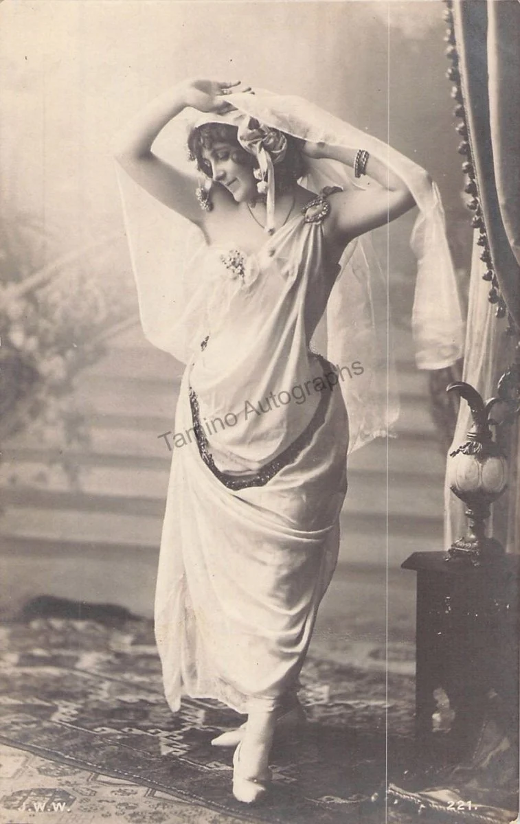 French Performers - Lot of 44 Varied Photographs - Image 20