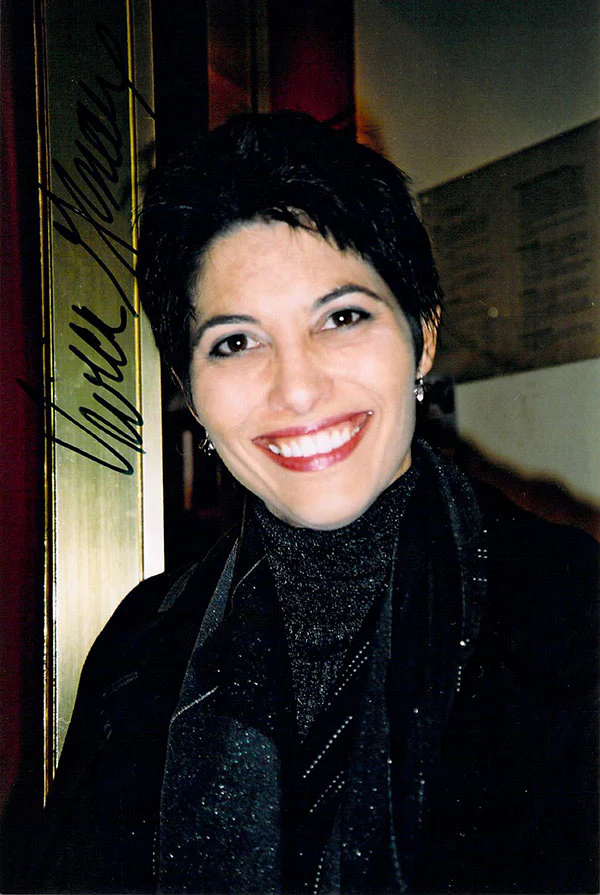 GENAUX, Vivica (Various Autographs) - Image 2