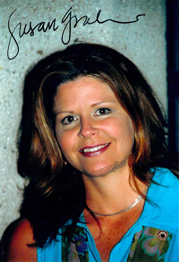 GRAHAM, Susan (Various Autographs) - Image 3