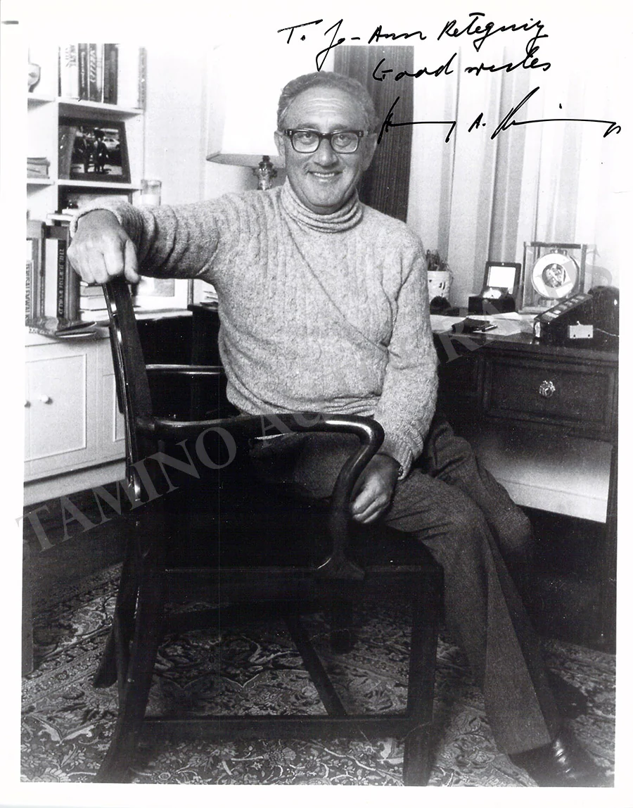 Kissinger, Henry - Signed Photograph