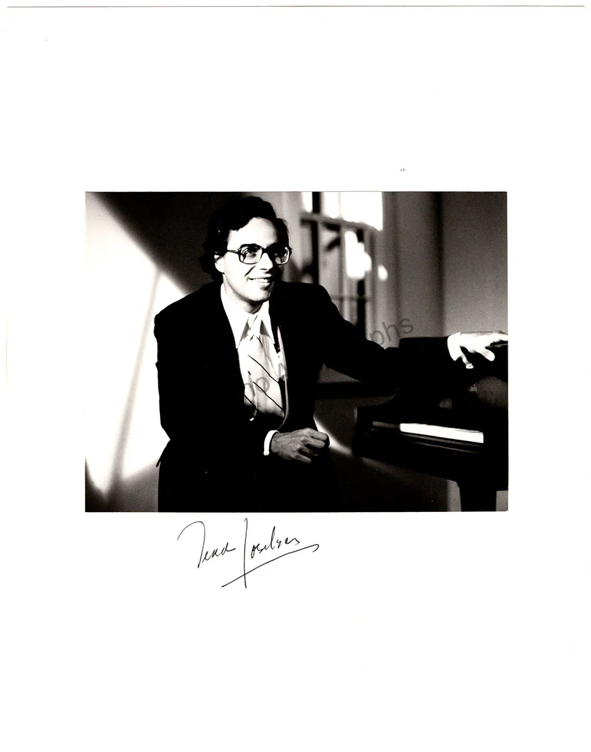 Joselson, Tedd - Large Photograph Signed