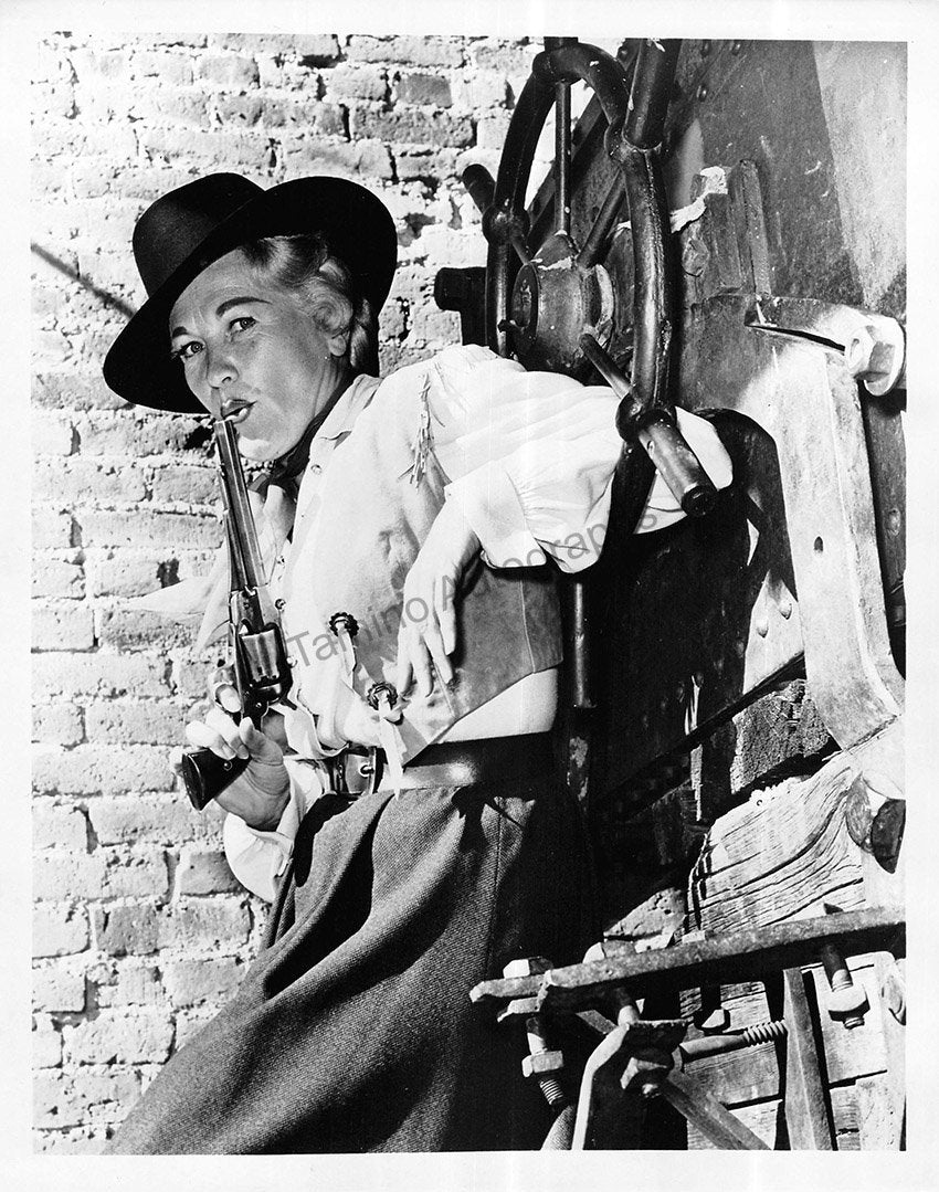Kirsten, Dorothy - Large Lot of Unsigned Photographs - Image 12