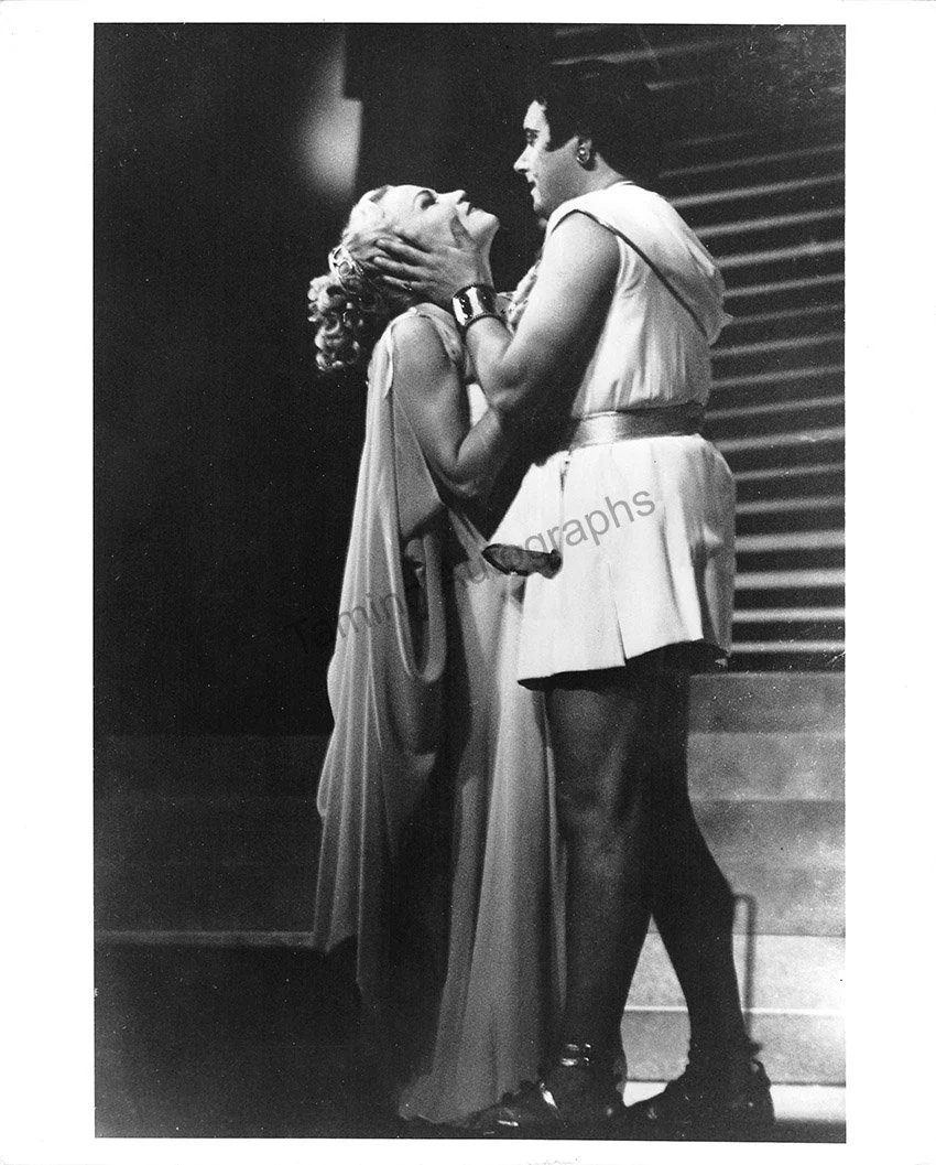 Kirsten, Dorothy - Large Lot of Unsigned Photographs - Image 240
