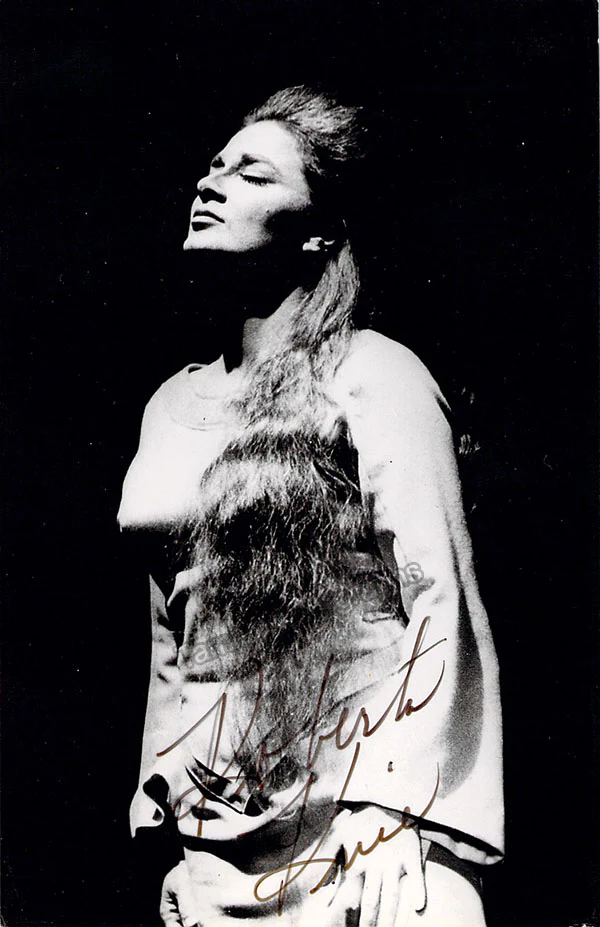 KNIE, Roberta (Various Autographs) - Image 5