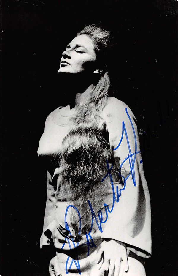KNIE, Roberta (Various Autographs) - Image 8