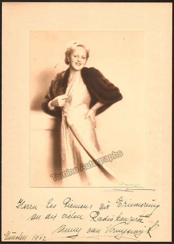 Kruyswyk, Anny Van - Signed Photograph