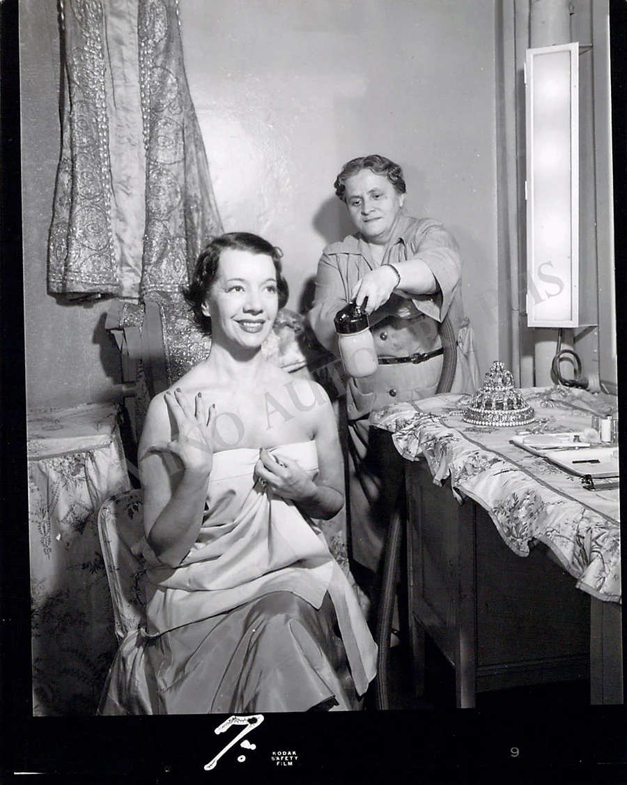 Pons, Lily - Large Photo Collection - Image 82
