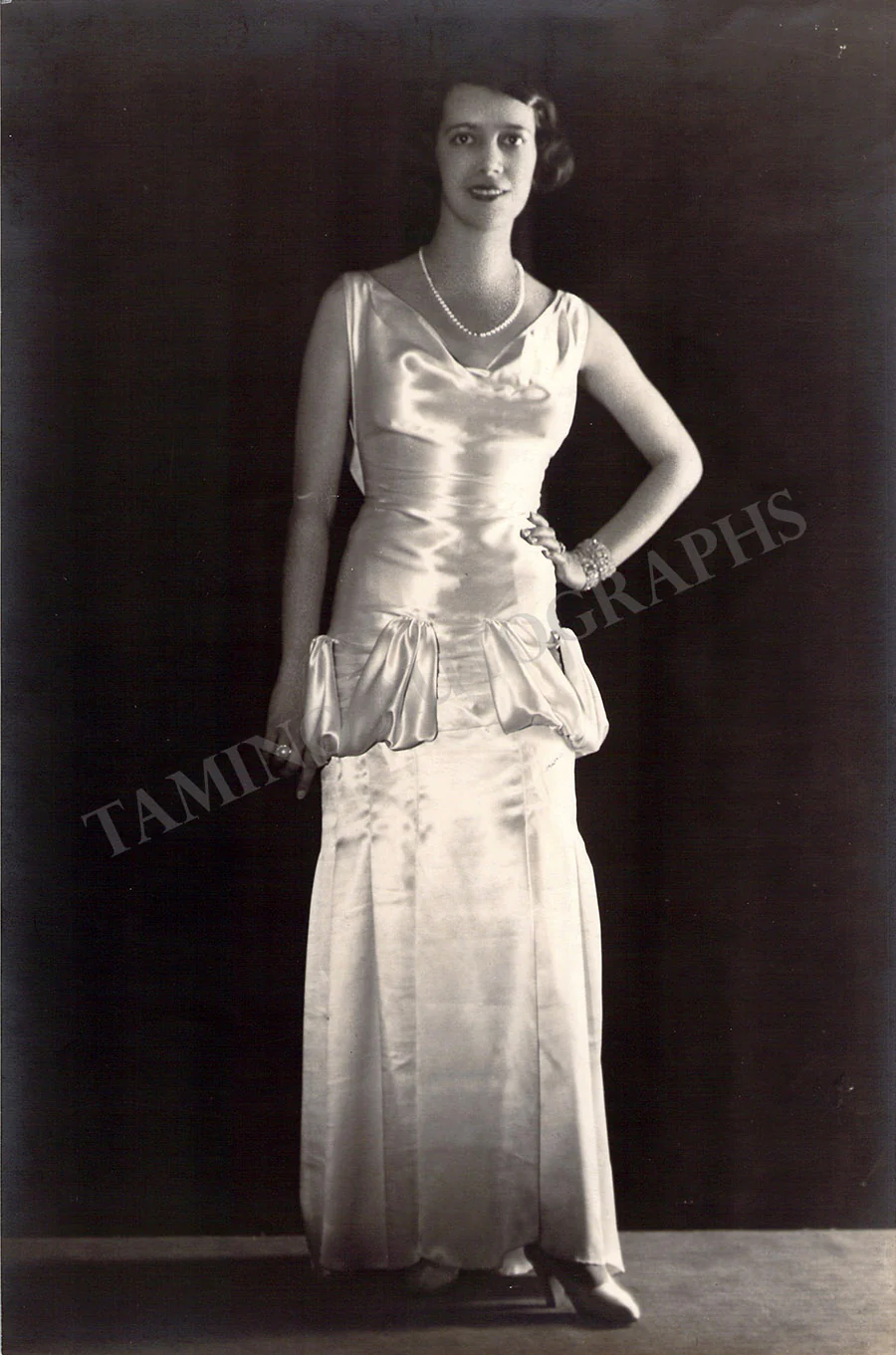 Pons, Lily - Lot of 33 Unsigned Photographs - Image 10