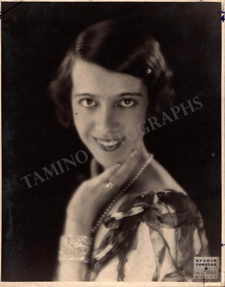 Pons, Lily - Lot of 33 Unsigned Photographs - Image 24