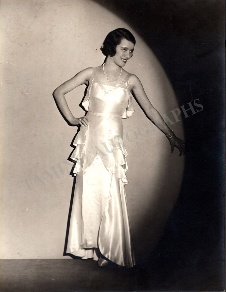 Pons, Lily - Lot of 33 Unsigned Photographs - Image 25
