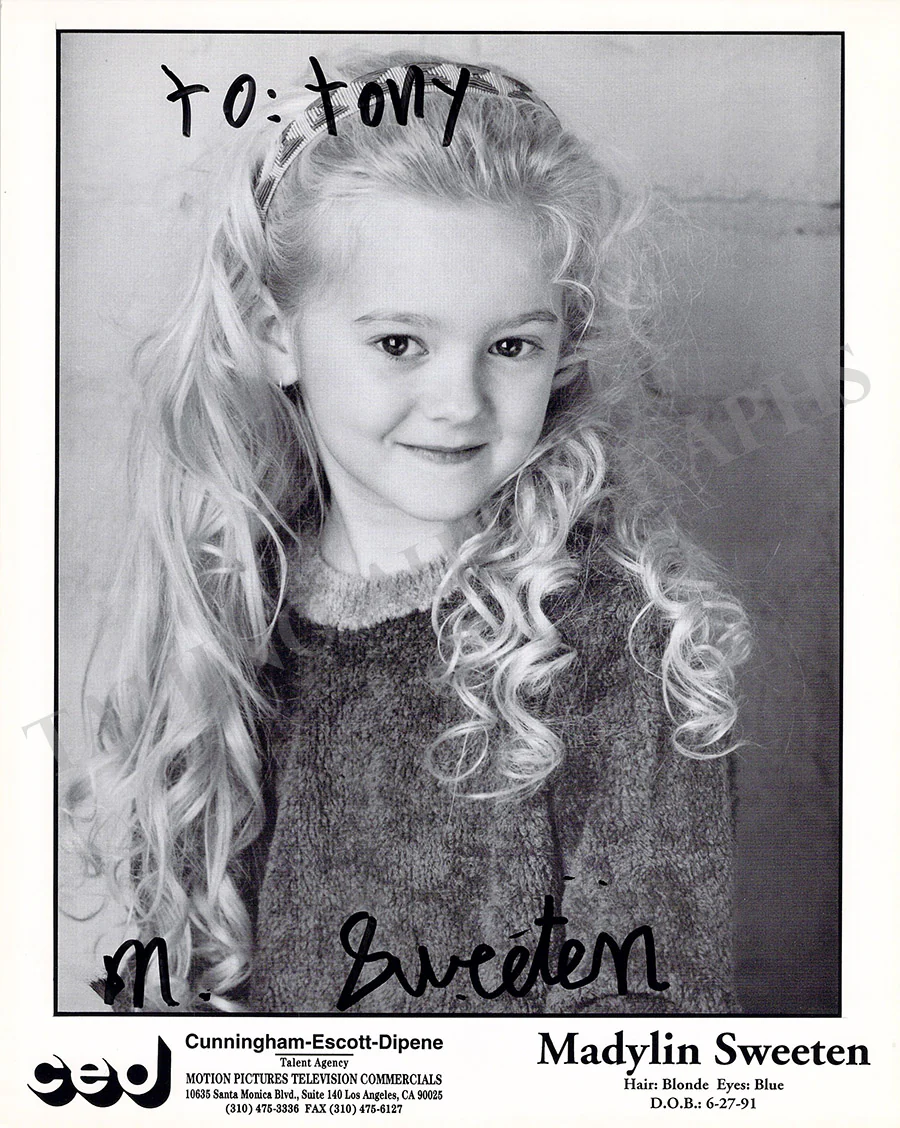 Sweeten, Madylin - Signed Photograph