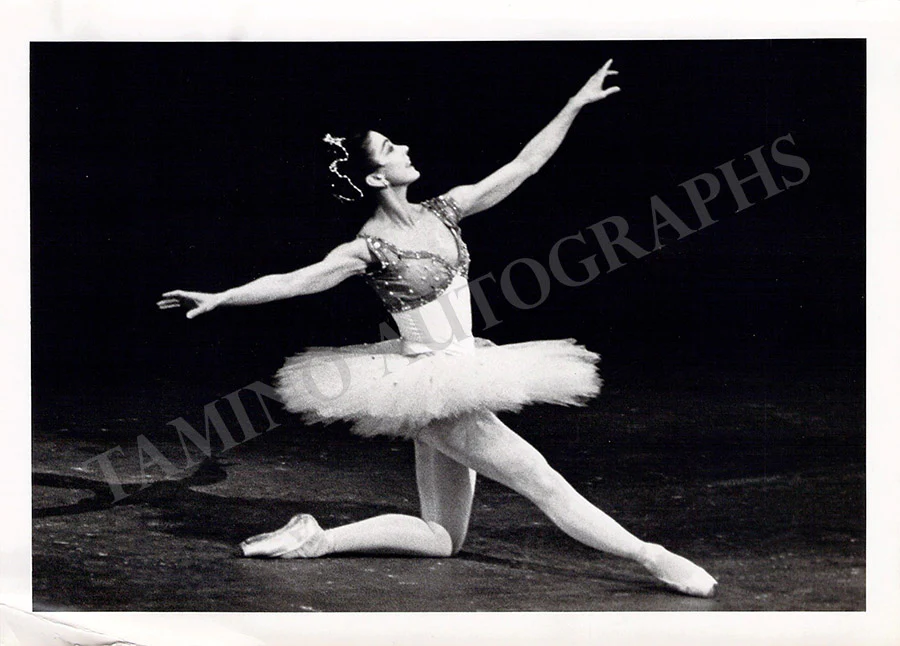 Fonteyn, Margot - Lot of 35 Unsigned Photographs - Image 11