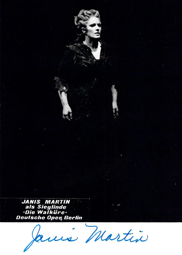 MARTIN, Janis (Various Autographs) - Image 10