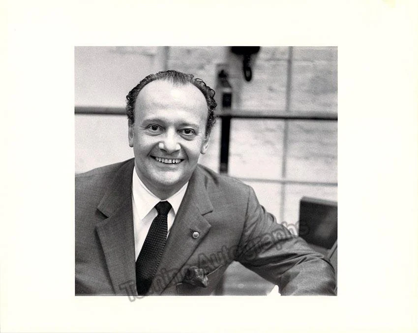 Metropolitan Opera Singers - Lot of 33 Photographs - Image 17