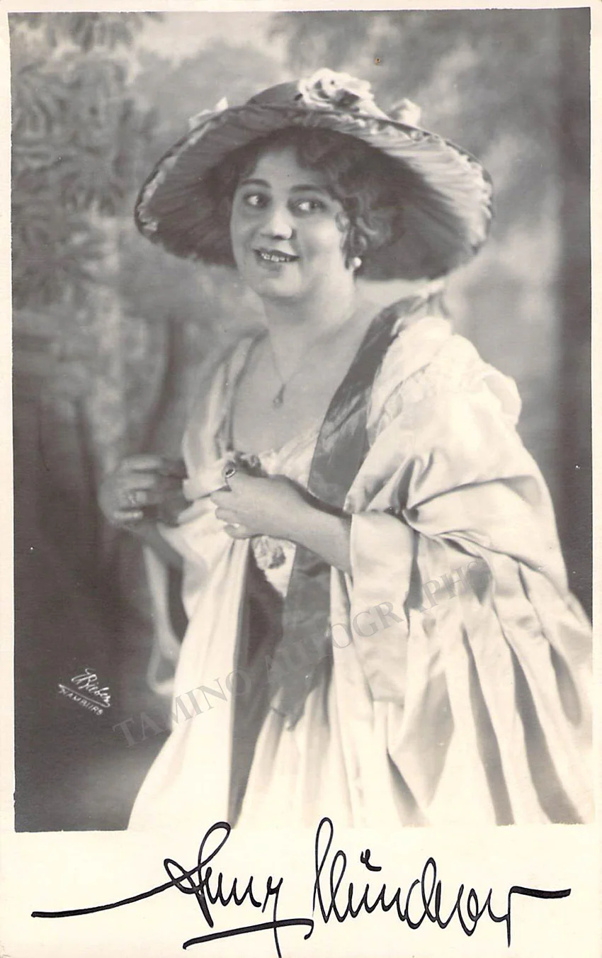 MĂNCHOW, Anny (Various Autographs) - Image 3