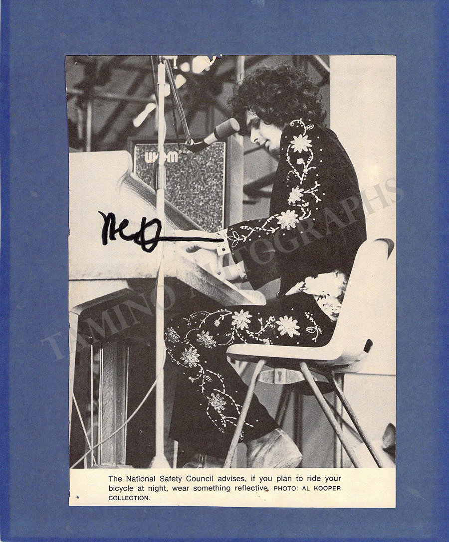 Musicians & Bands 1950s - 1990s - Signed Photographs & Posters (II) - Image 35
