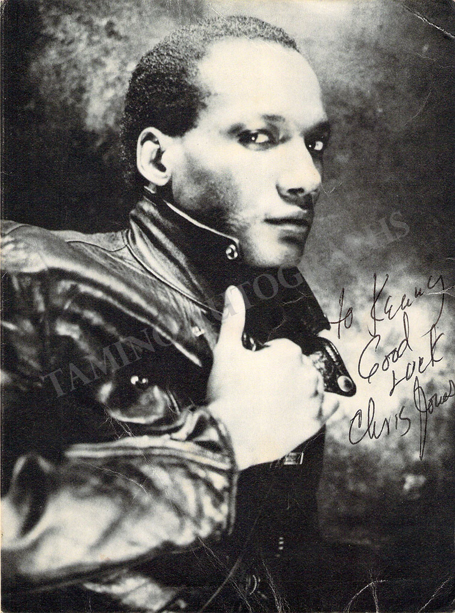 Musicians & Bands 1950s - 1990s - Signed Photographs & Posters (I) - Image 38