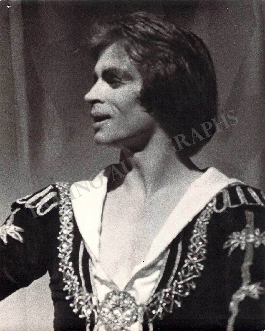 Nureyev, Rudolf - Fonteyn, Margot - Set of 2 Photographs by Louis Peres - Image 2