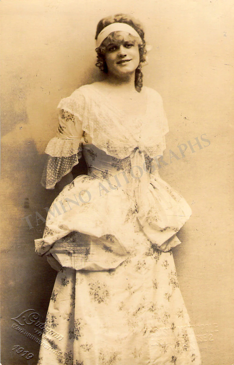 Opera Singers - Lot of 86 Unsigned Photo Postcards - Image 62