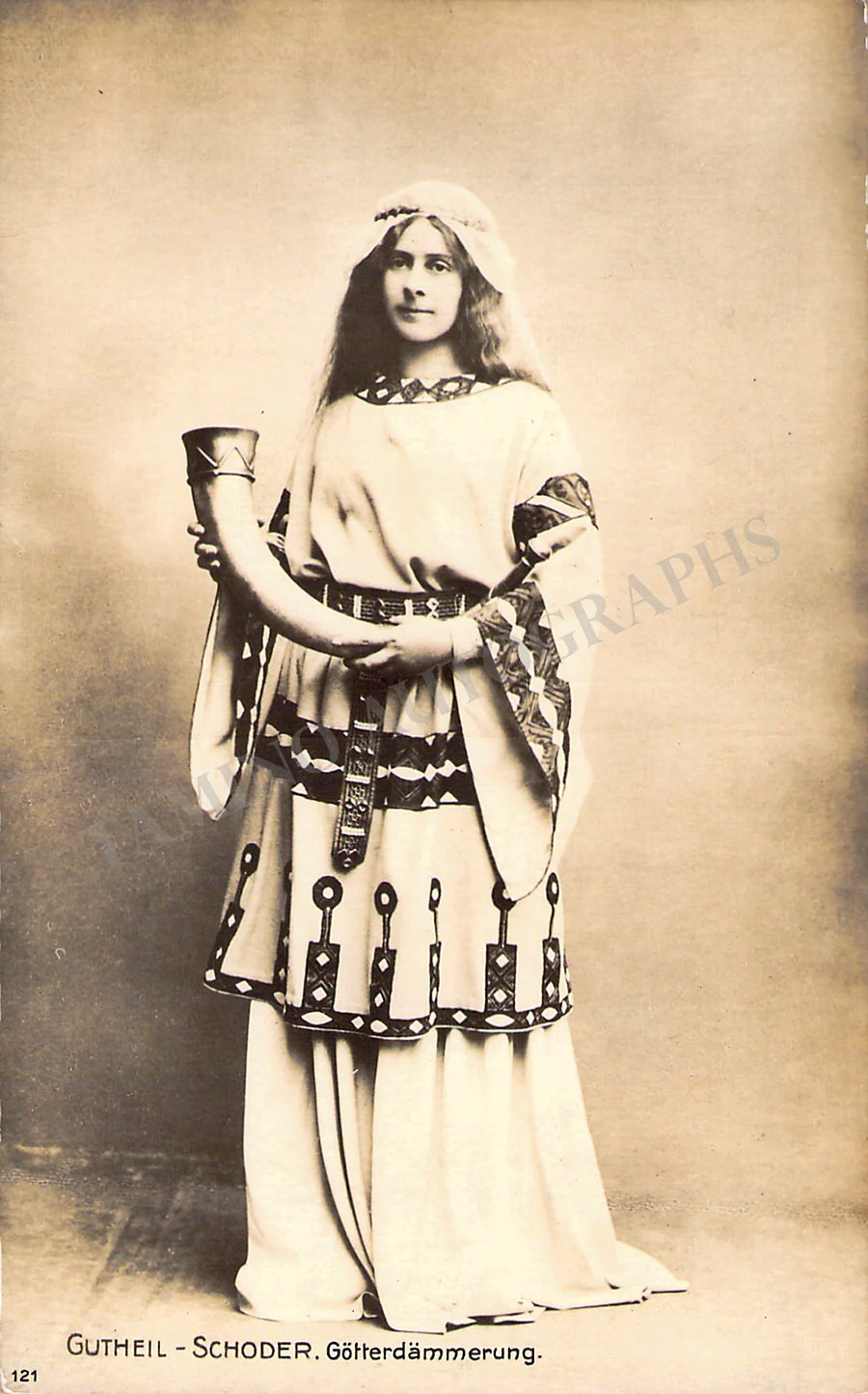 Opera Singers - Lot of +150 Unsigned Photo Postcards - Image 146