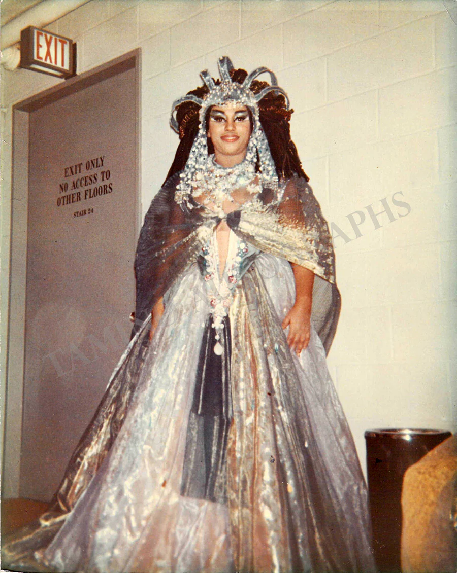Opera Singers - Lot of 48 Unsigned Photographs - Image 32