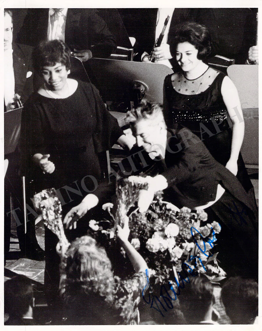 Opera Singers - Lot of 90+ Unsigned Photographs - Image 44