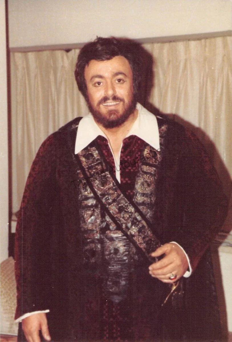 Pavarotti, Luciano - Lot of 50+ Unsigned Photos - Image 51