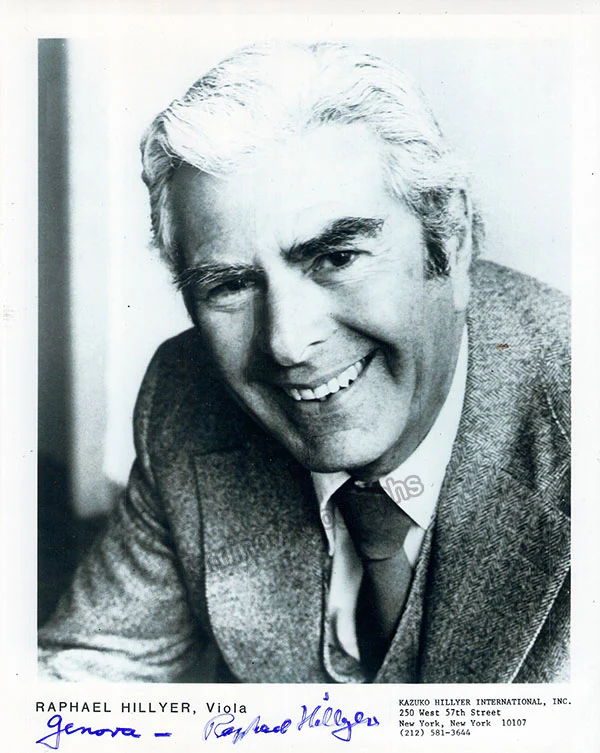 Hillyer, Raphael - Signed Photograph