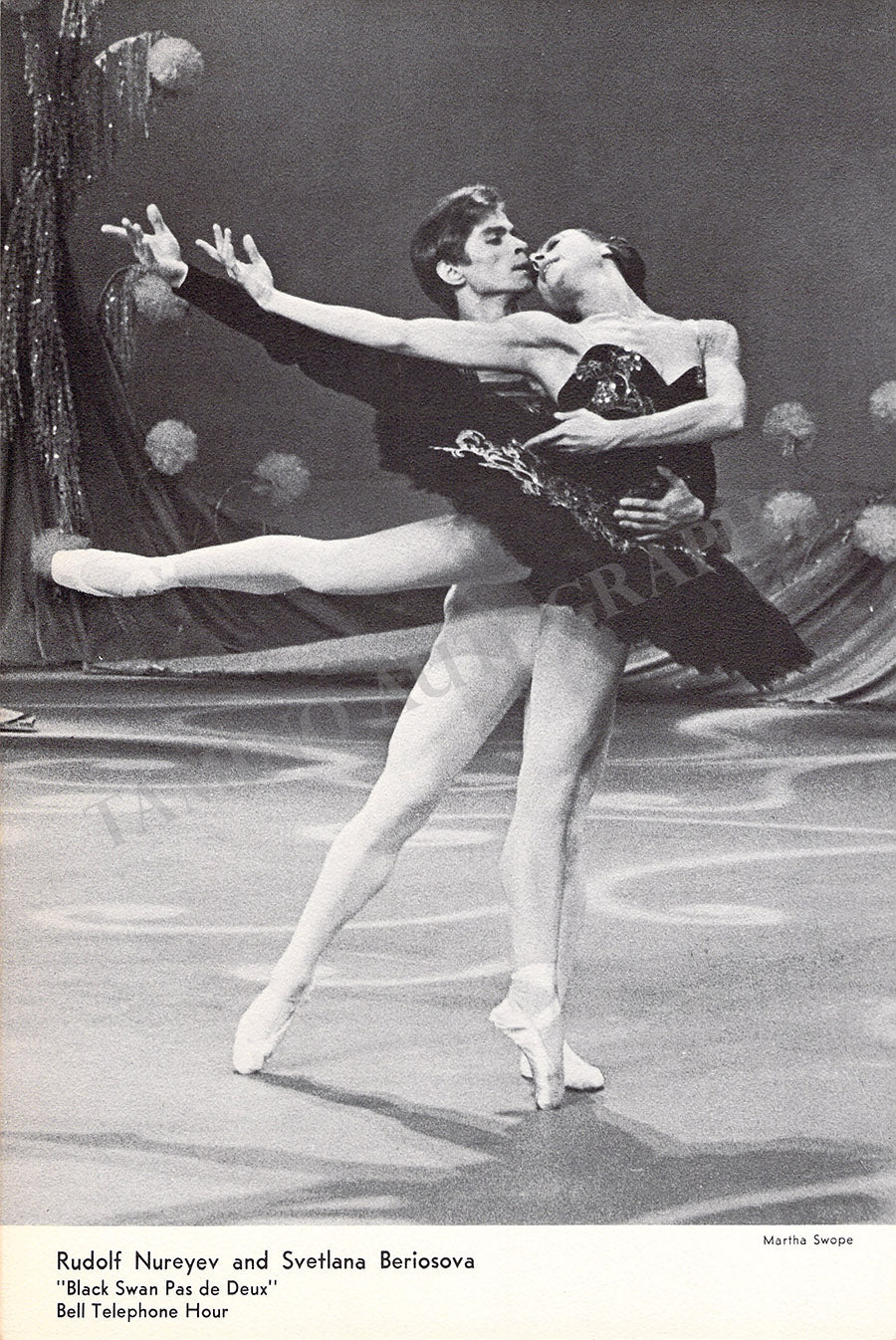 Nureyev, Rudolf - Lot of 14 Unsigned Ballet Photo Prints - Image 11