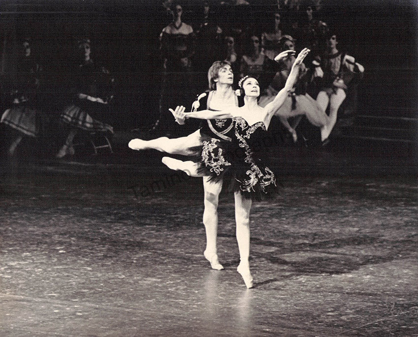 Nureyev, Rudolf - Lot of 18 Photographs by Judy Cameron - Image 17