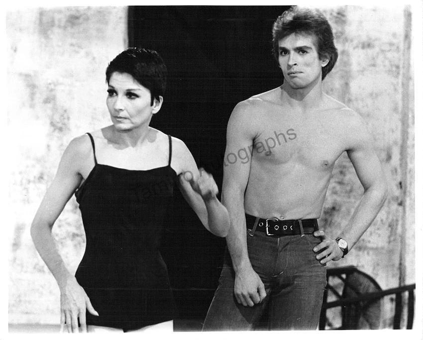 Nureyev, Rudolf - Lot of 13 Unsigned Photographs by Jurgen Vollmer - Image 11