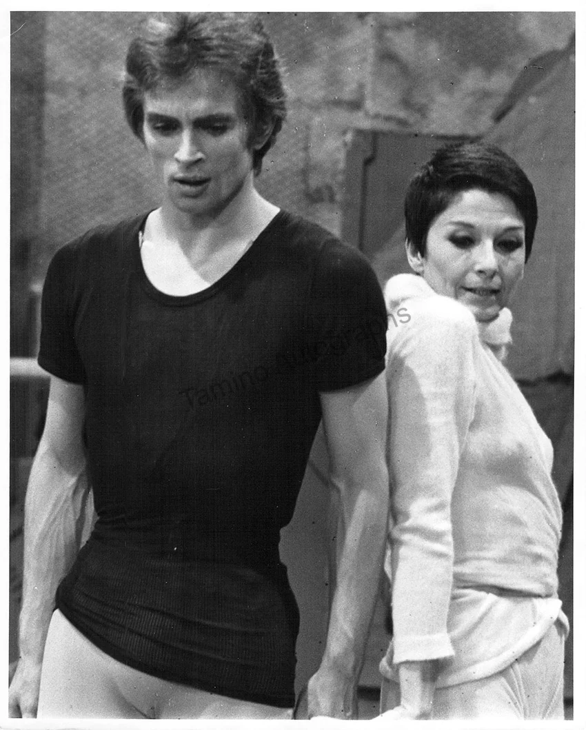 Nureyev, Rudolf - Lot of 20 Photographs Stamped by Jurge Vollmer - Image 14