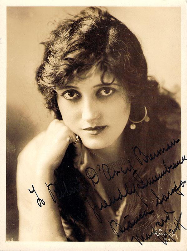 SAROYA, Bianca (Various Autographs) - Image 2