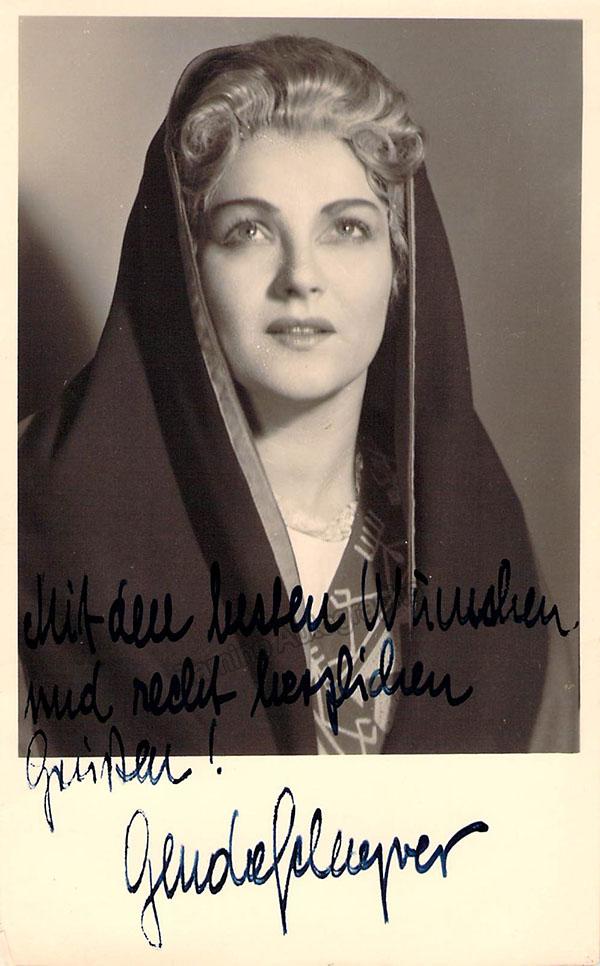 SCHEYRER, Gerda (Various Autographs)