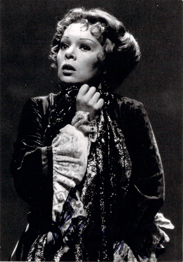 SCHWARZ, Hanna (Various Autographs) - Image 4